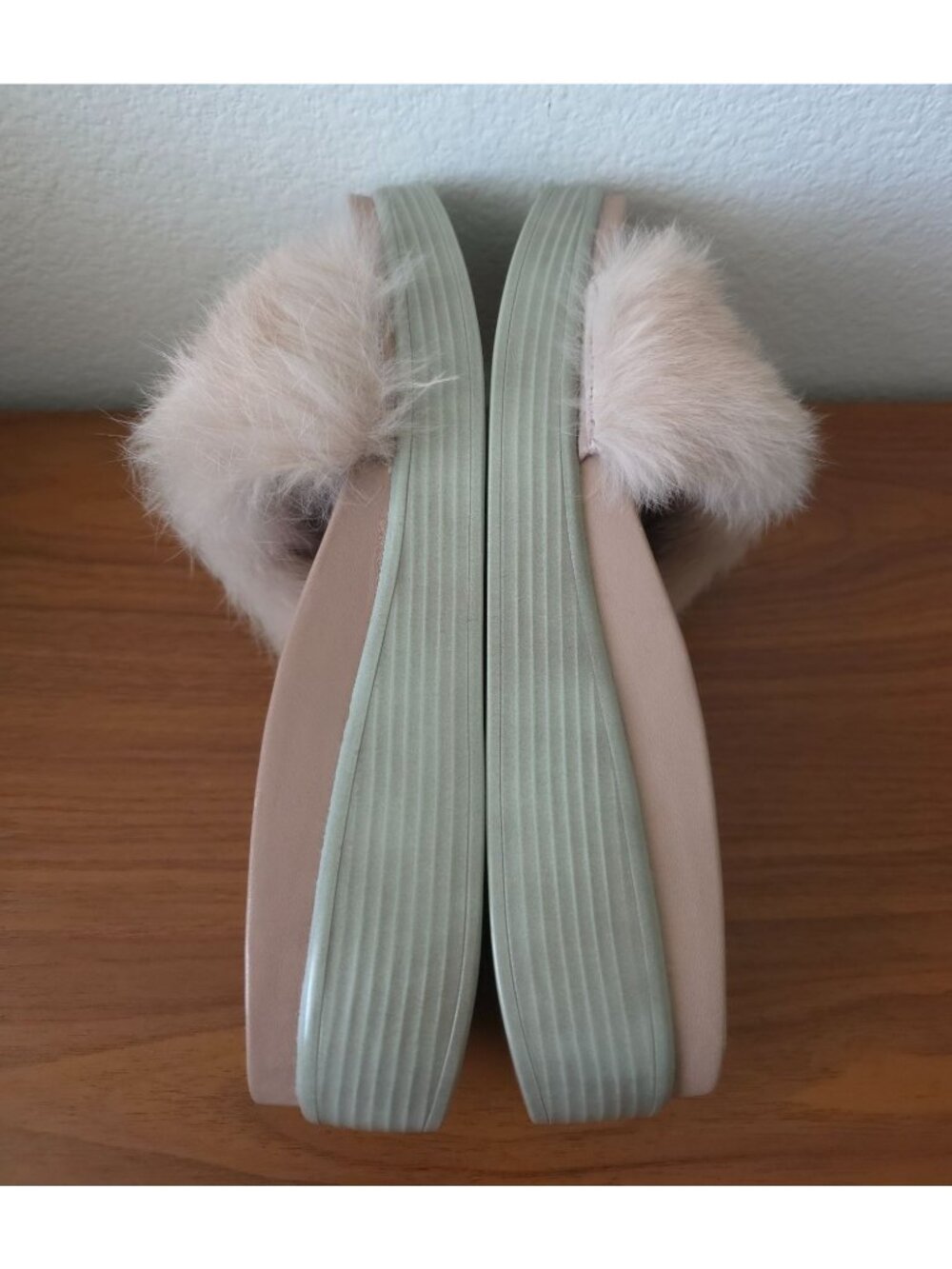 Donald Pliner Pink Rabbit Fur Chunky Platform Slides Sandals Women's Sz 7.5M - Picture 4 of 12